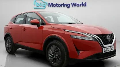 Used Nissan Qashqai Acenta Premium 140 HP (102 kW) 2023 Red SUV