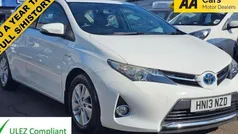 Used 2014 Toyota Auris Hybrid Hatchback | £7,695 (Good price)