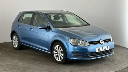 Used VW Golf VII SE 105 HP (77 kW) 2013 Blue Hatchback