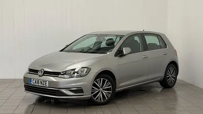 Used VW Golf VII SE 116 HP (85 kW) 2018 Silver Hatchback