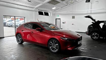 Käytetty Mazda 3 Inclusive 122 HP (89 kW) 2022 Viistoperä