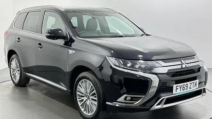 Used 2018 Mitsubishi Outlander P-HEV Estate | £13,951 (Fair price)