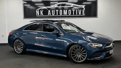 Begagnad Mercedes CLA200 AMG Line Premium Plus 163 HK (119 kW) 2022 Sedan