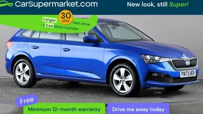 Usado Skoda Scala SE 110 CV (80 kW) 2023 Azul Utilitario