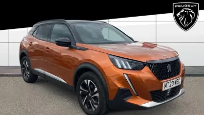 Usado Peugeot 2008 GTi 131 HP (96 kW) 2023 Laranja SUV