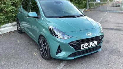 New Hyundai i10 Premium 79 HP (58 kW) 2026 Black Hatchback