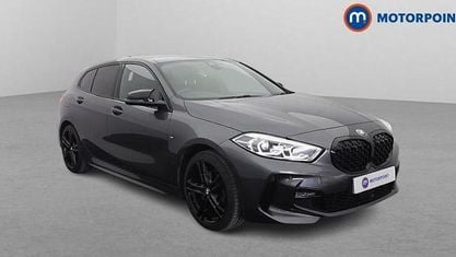 Używany BMW 118 M Sport 136 KM (100 kW) 2021 Szary Hatchback
