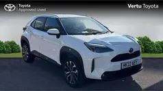 White Used 2022 Toyota Yaris Cross Design SUV | £20,499 (Fair price)