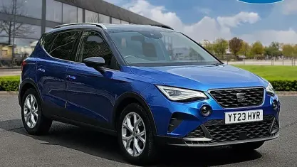 Used Seat Arona FR 110 HP (80 kW) 2023 Blue SUV