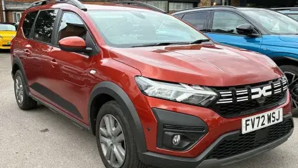 Used Dacia Jogger Expression 110 HP (80 kW) 2025 MPV