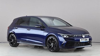 Second-hand VW Golf VIII R-line 150 CP (110 kW) 2022 Albastru Hatchback