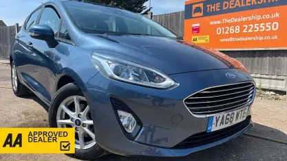 Used Ford Fiesta Zetec 101 HP (74 kW) 2018 Blue Hatchback