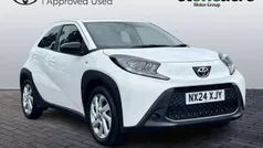 White Used 2024 Toyota Aygo PURE Hatchback | £13,000 (Fair price)