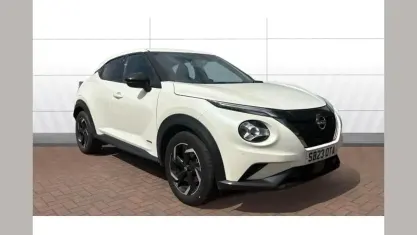 Used Nissan Juke N-Connecta 143 HP (105 kW) 2023 White SUV