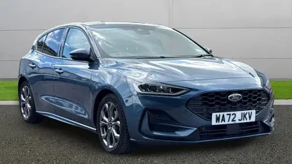 Używany Ford Focus ST-Line 125 KM (91 kW) 2023 Niebieski Hatchback