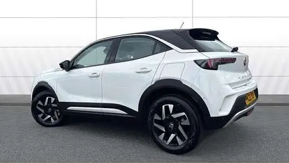 Used Vauxhall Mokka Edition 101 HP (74 kW) 2022 White SUV