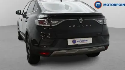Used Renault Arkana Techno 143 HP (105 kW) 2024 Black SUV