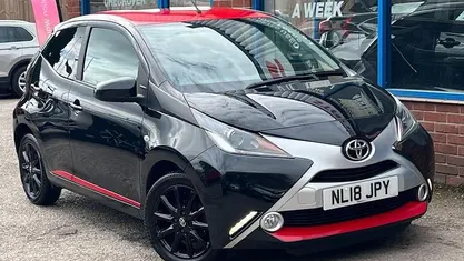 Used Toyota Aygo x-press 69 HP (50 kW) 2018 Black Hatchback