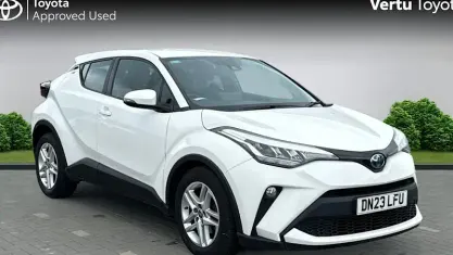 Second-hand Toyota C-HR 122 CP (89 kW) 2023 Alb SUV