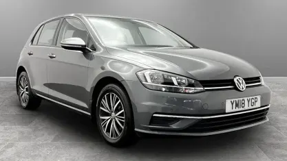 Used VW Golf VII SE 116 HP (85 kW) 2018 Hatchback
