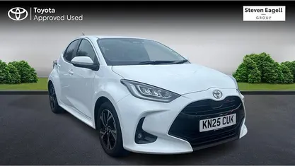 Used Toyota Yaris Hybrid Design 116 HP (85 kW) 2025 Hatchback