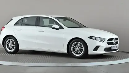 Used Mercedes A180 SE 116 HP (85 kW) 2019 White Hatchback