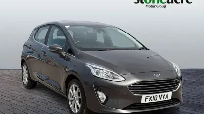 Used Ford Fiesta Zetec 86 HP (63 kW) 2018 Grey Hatchback