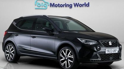 Używany Seat Arona FR 110 KM (80 kW) 2022 Czarny SUV