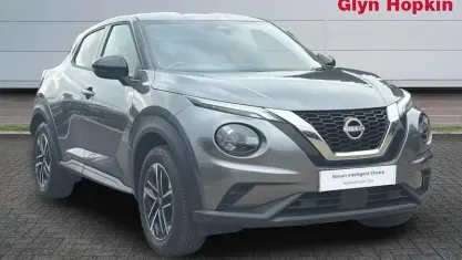 Used Nissan Juke N-Connecta 114 HP (83 kW) 2025 Grey SUV