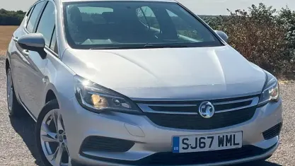 Used Vauxhall Astra S 105 HP (77 kW) 2017 Silver Hatchback