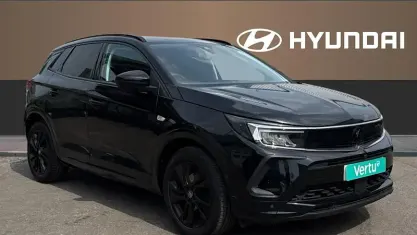 Używany Vauxhall Grandland X GS Line 131 KM (96 kW) 2022 Czarny SUV