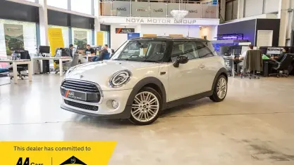 Used Mini Cooper Hatch 136 HP (100 kW) 2018 Silver Hatchback