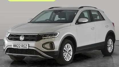 Used VW T-Roc Life 110 HP (80 kW) 2024 SUV