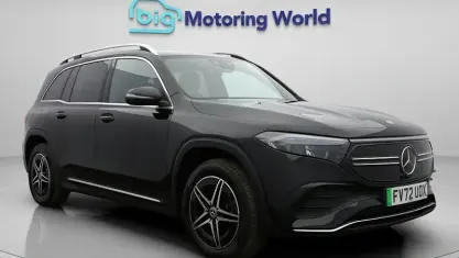 Begagnad Mercedes EQB300 AMG line 167 kW (228 HK) 2023 Svart SUV