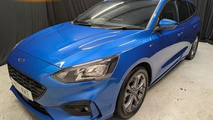 Begagnad Ford Focus ST-Line 155 HK (114 kW) 2021 Blå Kombi