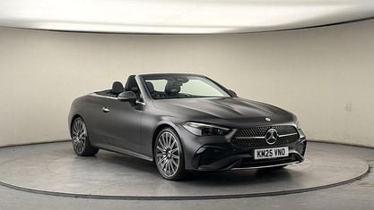 Begagnad Mercedes CLE450 AMG Line Premium Plus 381 HK (280 kW) 2023 Grå Cab