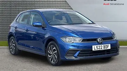 Used VW Polo Life 95 HP (69 kW) 2022 Blue Hatchback