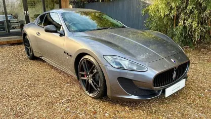 Usado Maserati Granturismo 460 HP (338 kW) 2015 Cinzento Coupé