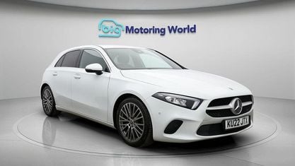 Begagnad Mercedes A180 Executive 136 HK (100 kW) 2022 Vit Halvkombi