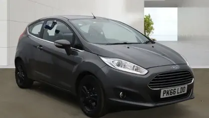 Used Ford Fiesta Zetec 82 HP (60 kW) 2016 Grey Hatchback