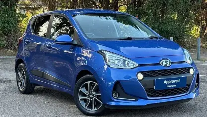 Used Hyundai i10 Premium 88 HP (64 kW) 2019 Blue Hatchback