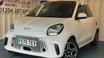 Used Smart ForFour Electric Drive Premium 60 kW (82 HP) 2020 White Hatchback