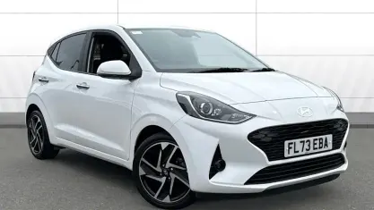 Second-hand Hyundai i10 Premium 67 CP (49 kW) 2023 Alb Hatchback