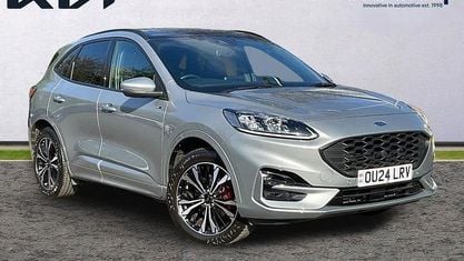 Usado Ford Kuga ST-Line X 224 HP (164 kW) 2023 SUV