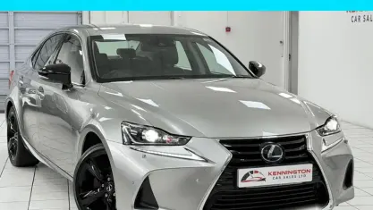 Begagnad Lexus IS300h Sport Line 223 HK (164 kW) 2018 Silver Sedan