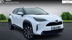 Used 2025 Toyota Yaris Hybrid Design Estate | £24,866 (Fair price)