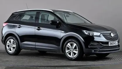 Gebraucht Vauxhall Grandland X 131 PS (96 kW) 2019 Schwarz SUV