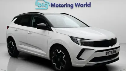 Used Vauxhall Grandland X Ultimate 131 HP (96 kW) 2024 White SUV
