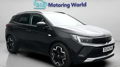 Used Vauxhall Grandland X Ultimate 131 HP (96 kW) 2024 Black SUV