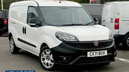 Used Fiat Doblò 105 HP (77 kW) 2022 MPV